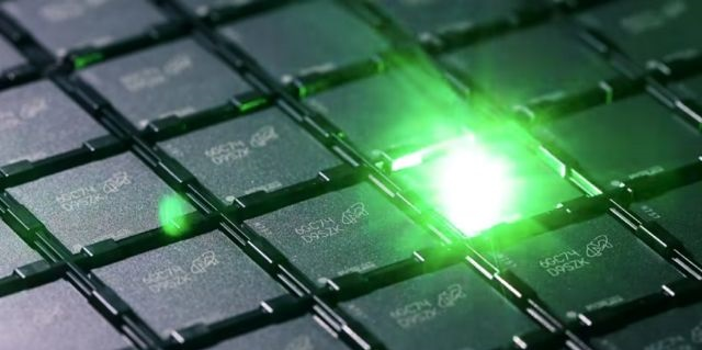 ابداع حافظه ای که در دمای ۶۰۰ درجه سانتی‌گراد بدون مشکل کار می‌کند